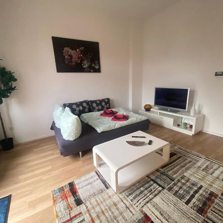 Ruhige Gemuetliche Wohnung Altbau In Zentraler Lage Wiesbaden Buitenkant foto