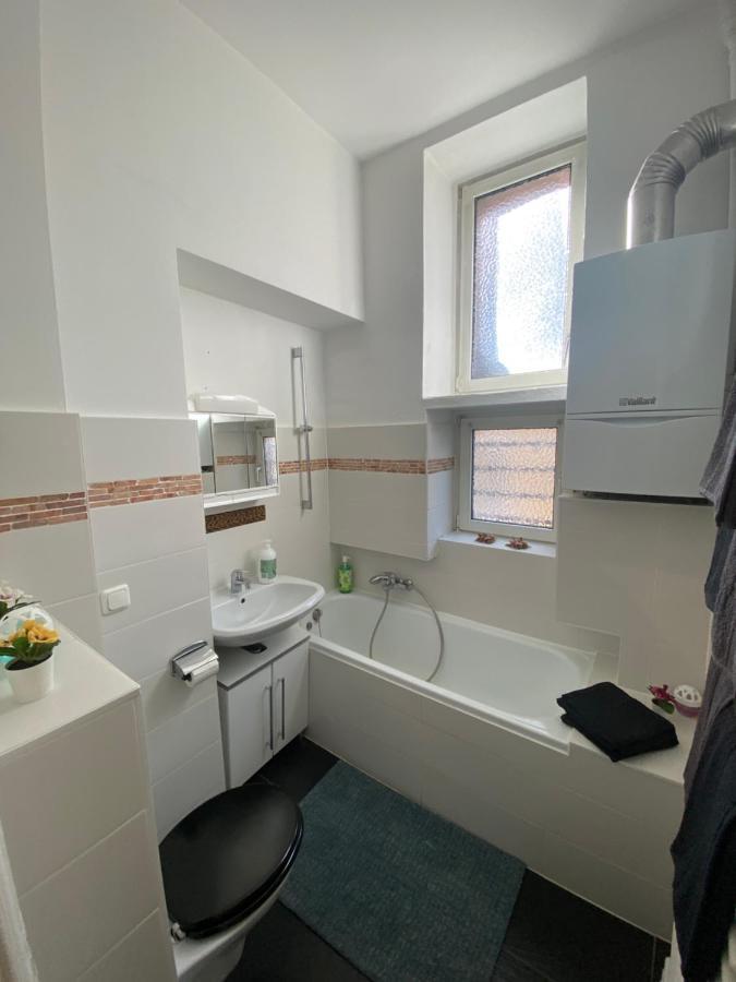 Ruhige Gemuetliche Wohnung Altbau In Zentraler Lage Wiesbaden Buitenkant foto